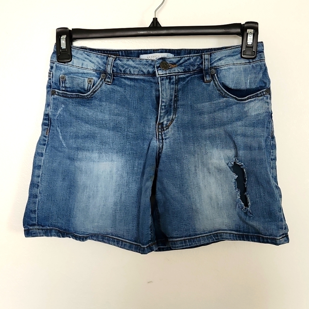 Kenneth Cole Reaction Womens Jean Shorts Size 4 Blue Ripped Distressed